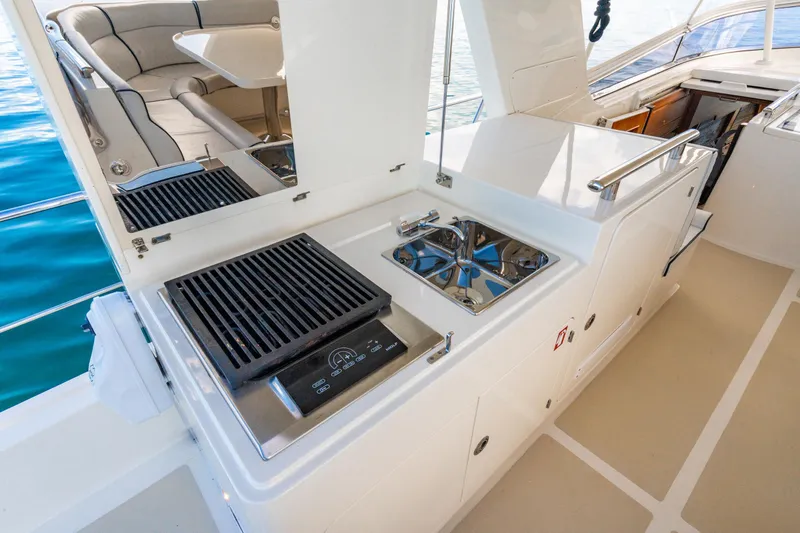 Southern Palms Yacht Photos Pics 