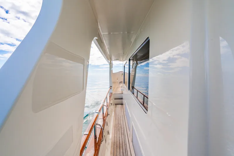 Southern Palms Yacht Photos Pics 