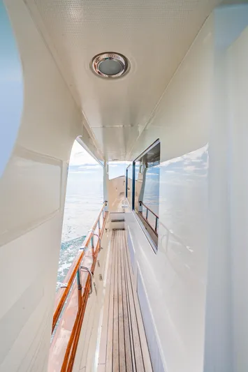 Southern Palms Yacht Photos Pics 