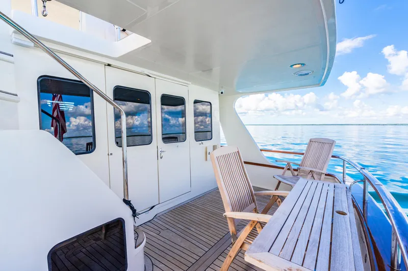 Southern Palms Yacht Photos Pics 