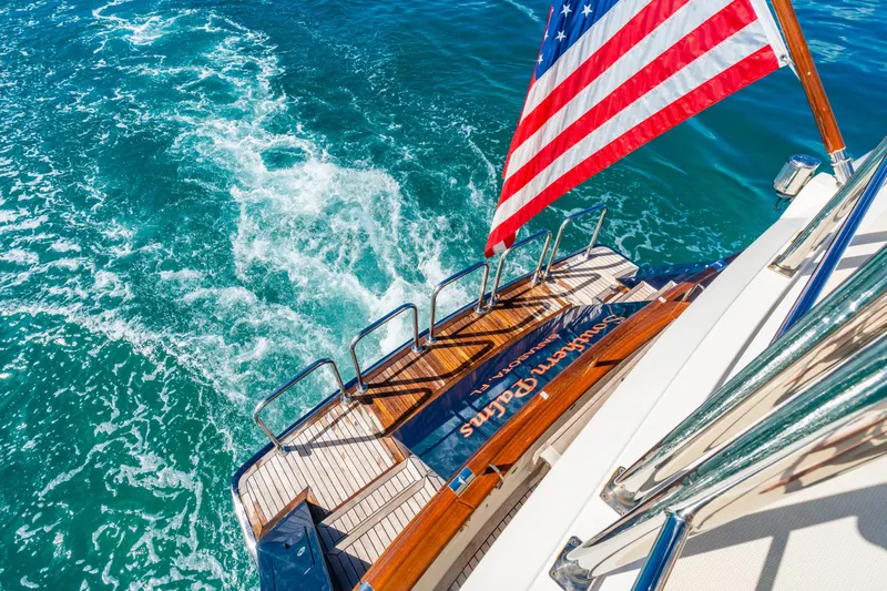 Southern Palms Yacht Photos Pics 