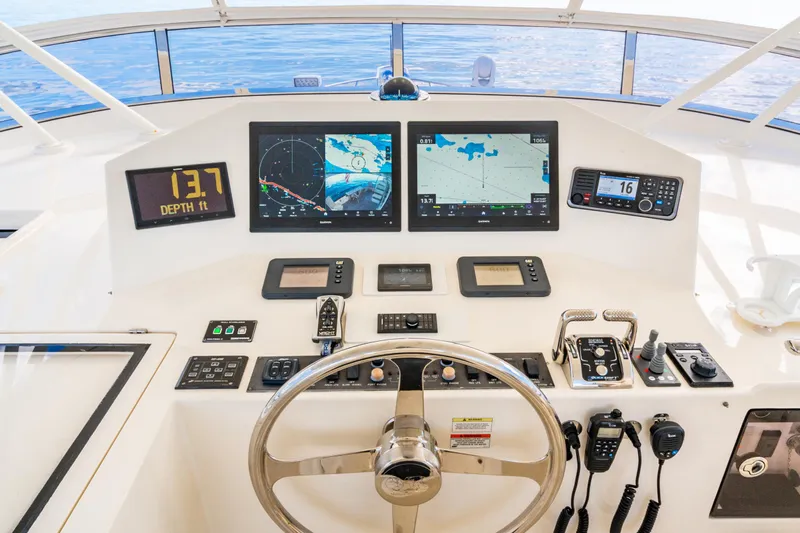 Southern Palms Yacht Photos Pics 