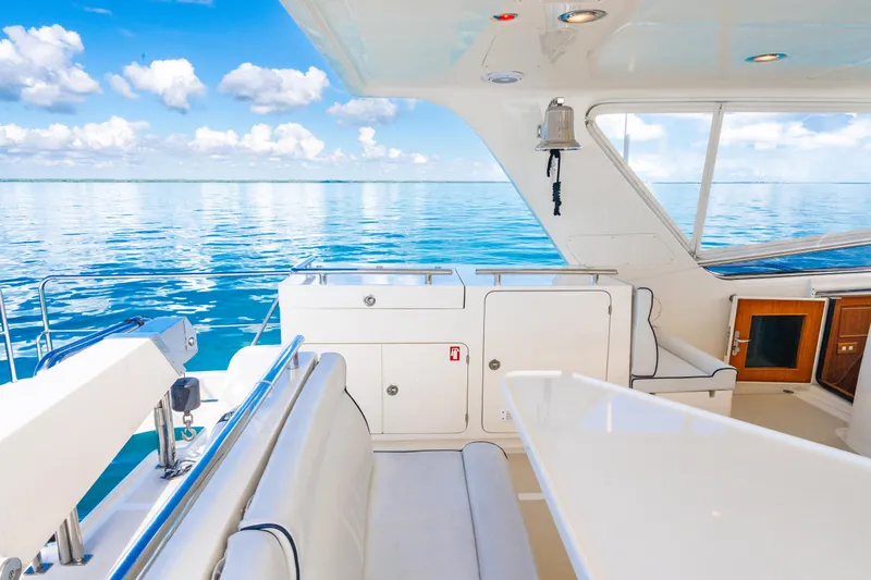 Southern Palms Yacht Photos Pics 