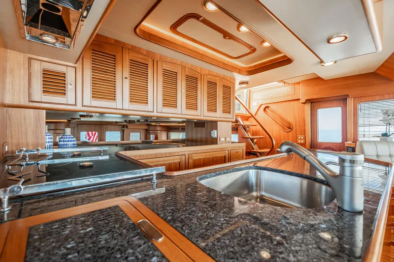 Southern Palms Yacht Photos Pics 