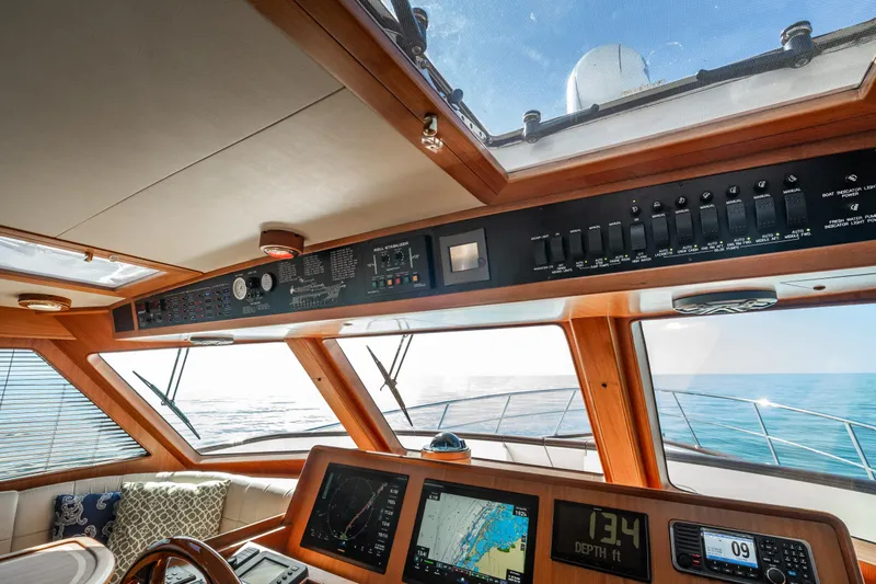 Southern Palms Yacht Photos Pics 