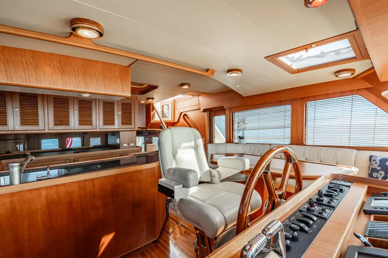 Southern Palms Yacht Photos Pics 