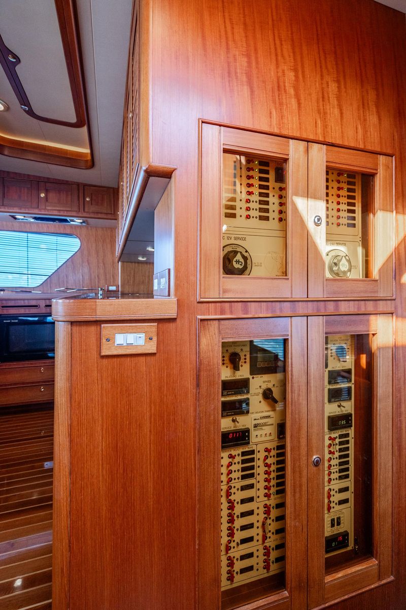 2011 Marlow 57 