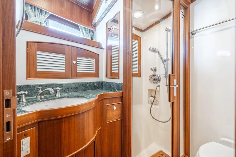 Southern Palms Yacht Photos Pics 