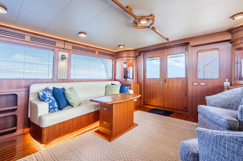 Southern Palms Yacht Photos Pics 