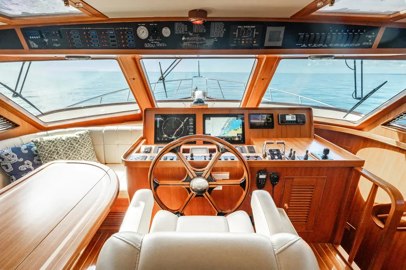 Southern Palms Yacht Photos Pics 