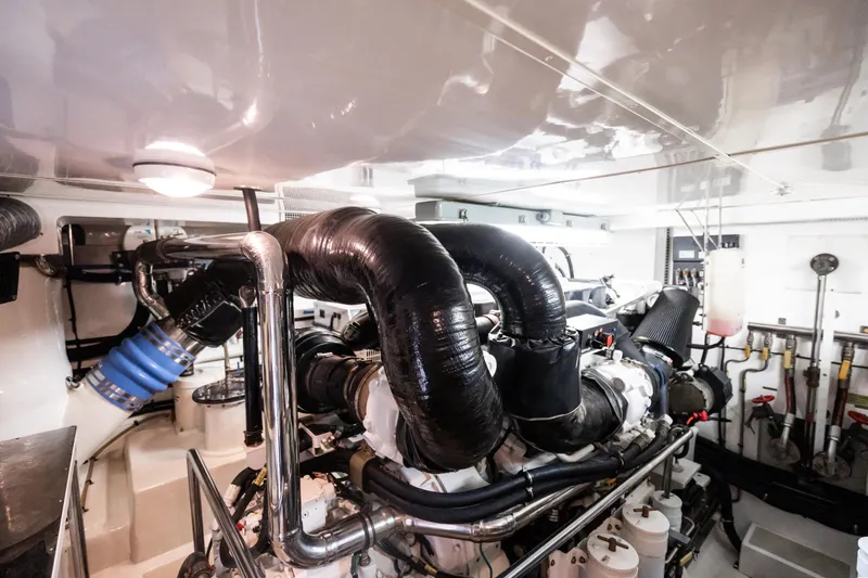 Southern Palms Yacht Photos Pics 