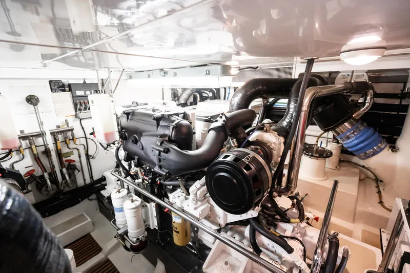 Southern Palms Yacht Photos Pics 