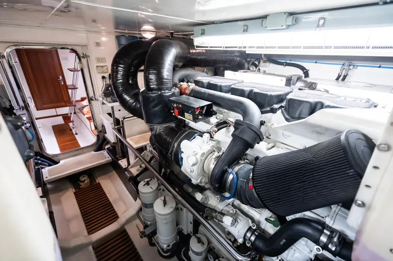 Southern Palms Yacht Photos Pics 