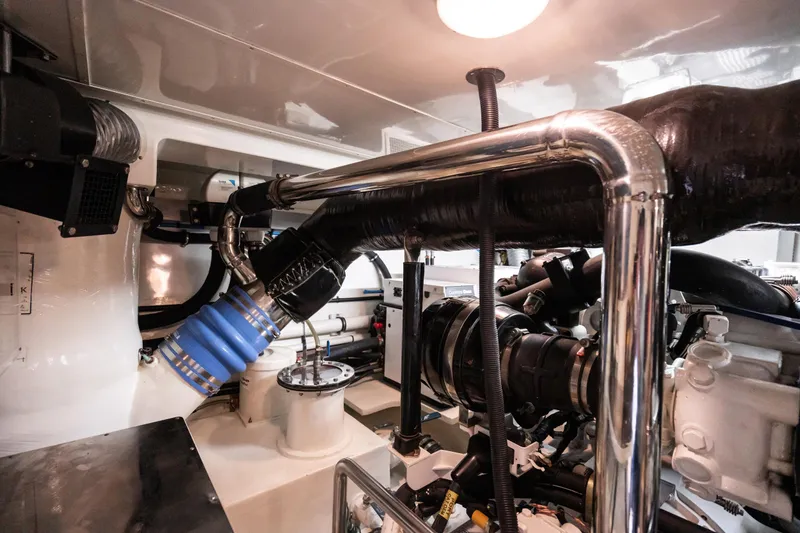 Southern Palms Yacht Photos Pics 