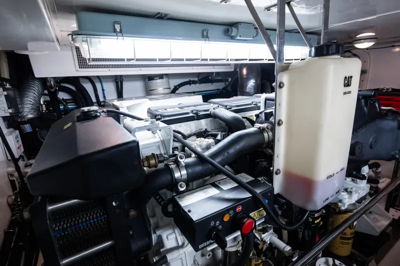 Southern Palms Yacht Photos Pics 