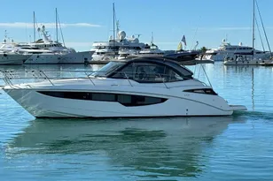 2017 Galeon 335 HTS