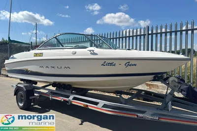 2004 Maxum 1800 MX bow rider