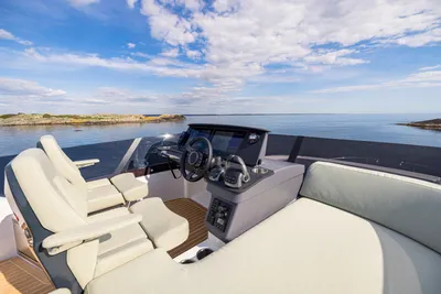 2025 Nimbus 495 Flybridge
