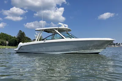 Boston Whaler 320 Vantage
