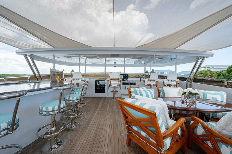 La Sirena Yacht Photos Pics 