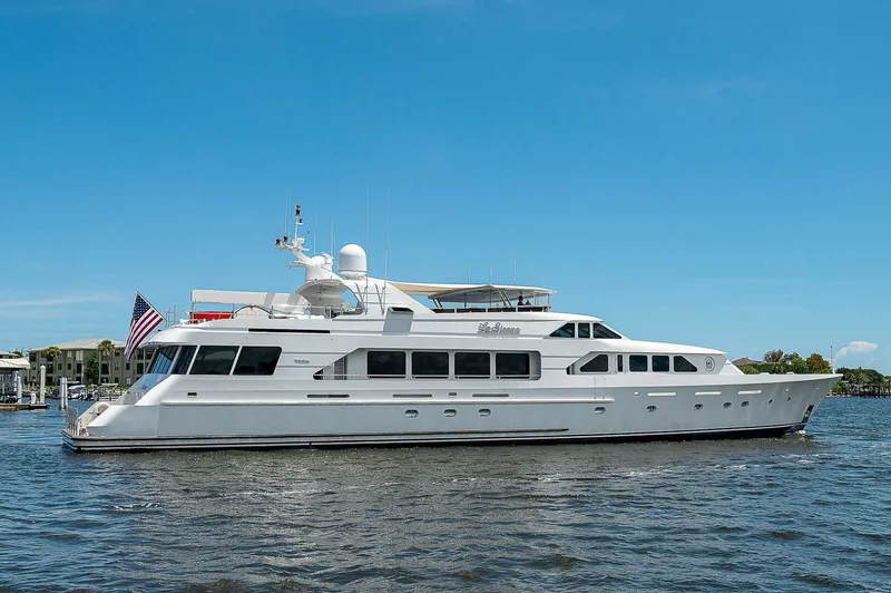 La Sirena Yacht Photos Pics 