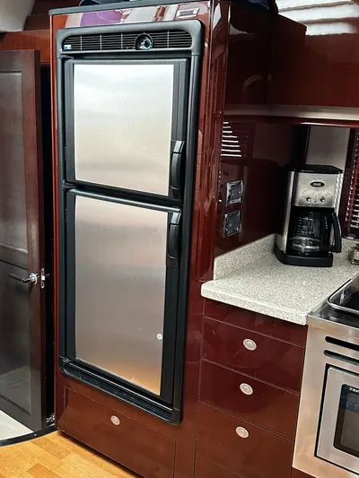 Miller Time Yacht Photos Pics 