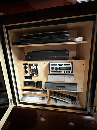 Miller Time Yacht Photos Pics 