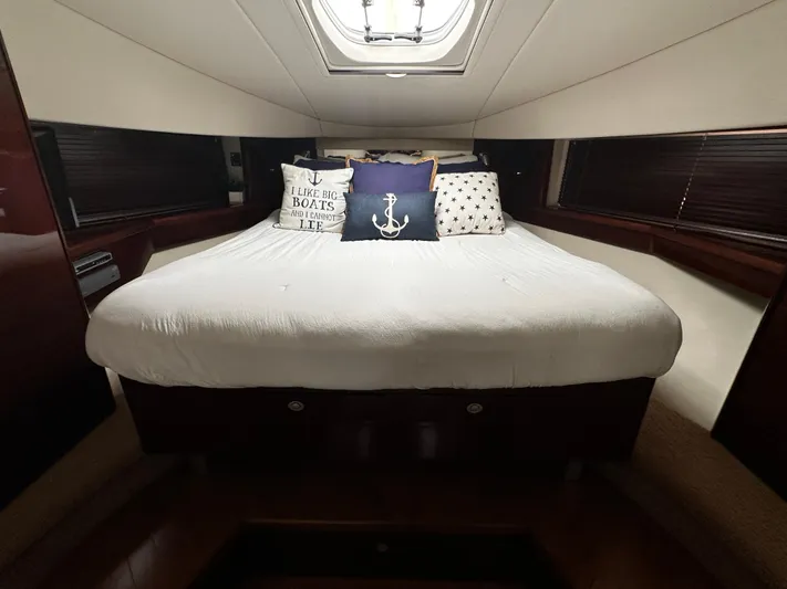 Miller Time Yacht Photos Pics 