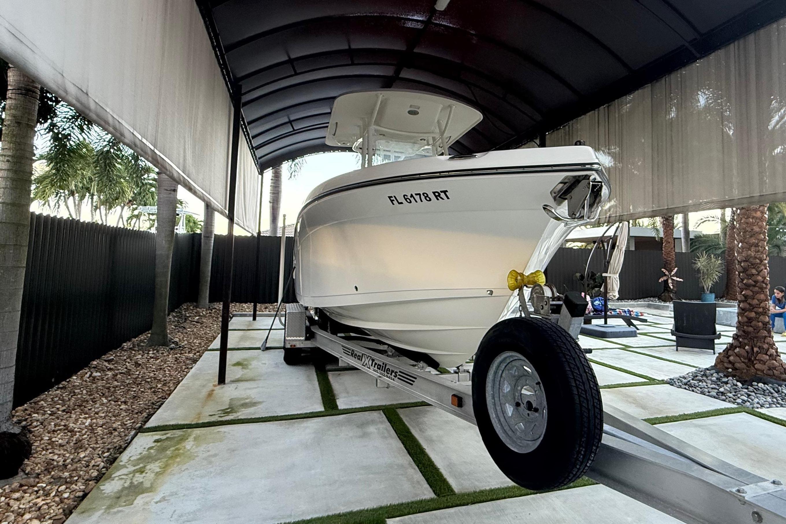 Century 2600 Center Console