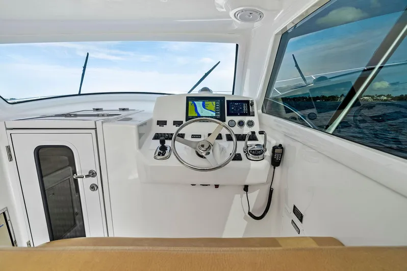 Ram Rod Yacht Photos Pics 