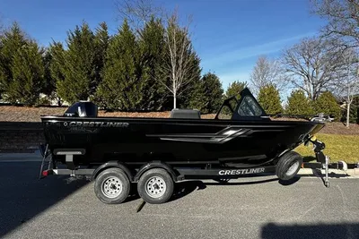 Crestliner 2050 Commander