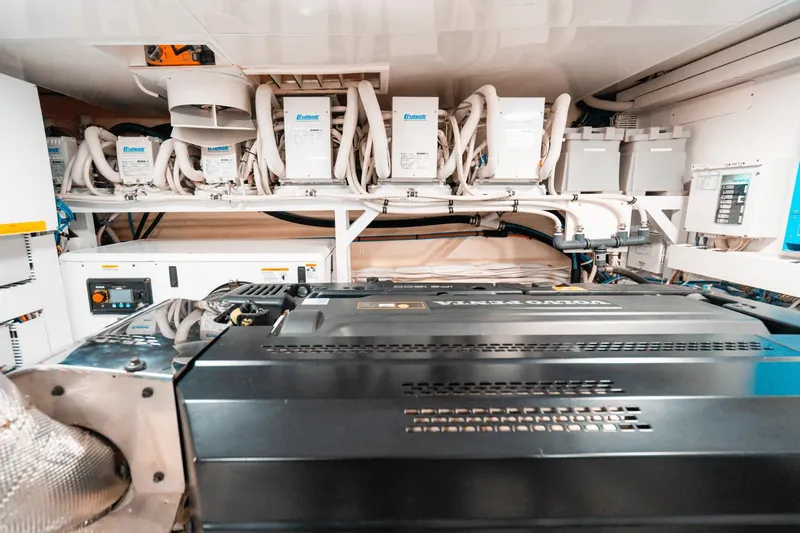 The Three B's Yacht Photos Pics 