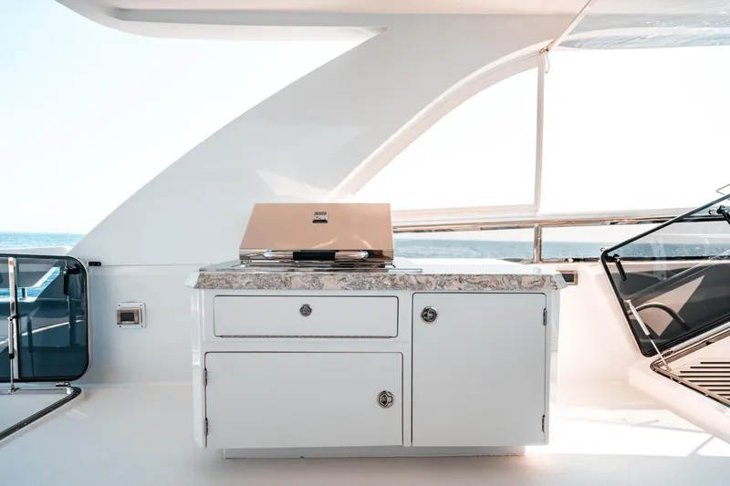 The Three B's Yacht Photos Pics 