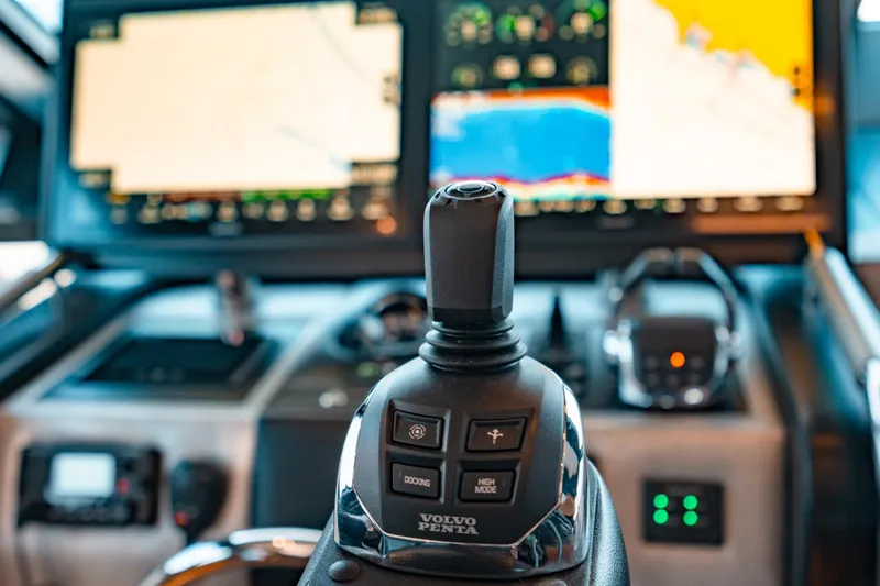 The Three B's Yacht Photos Pics 