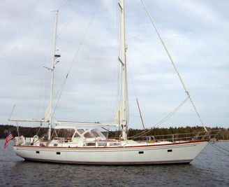 Lyman-Morse Hood 55 Stoway Ketch