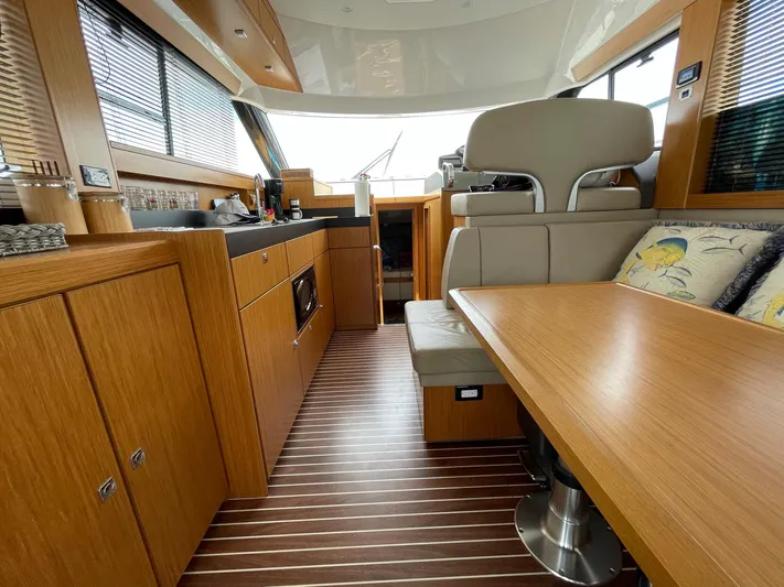 Lady Bavarkica Yacht Photos Pics 