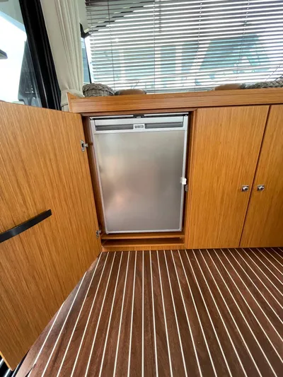 Lady Bavarkica Yacht Photos Pics 