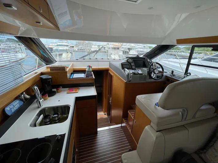 Lady Bavarkica Yacht Photos Pics 