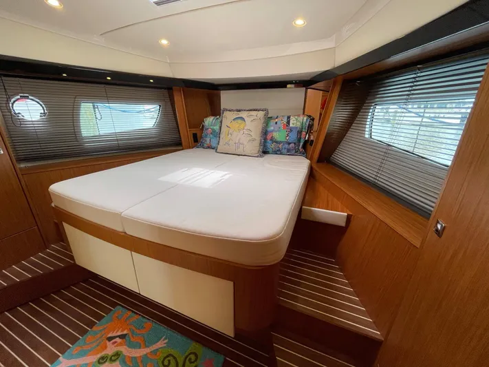 Lady Bavarkica Yacht Photos Pics 