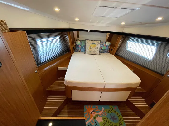 Lady Bavarkica Yacht Photos Pics 