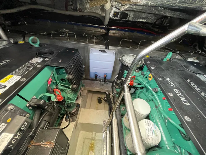 Lady Bavarkica Yacht Photos Pics 