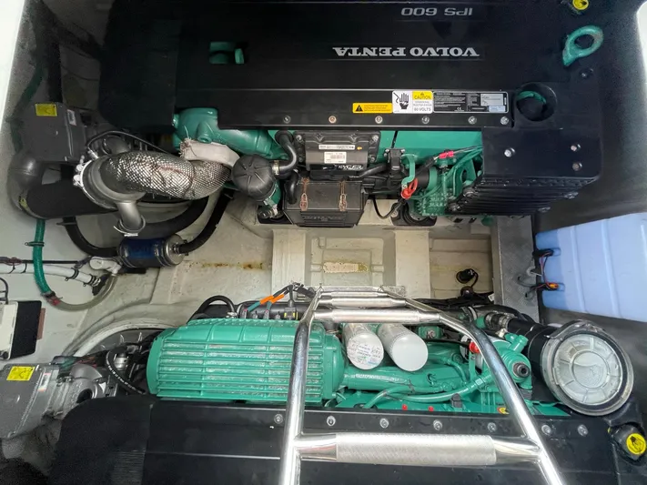 Lady Bavarkica Yacht Photos Pics 