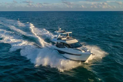 Galeon 500 Fly