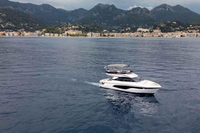 Yacht
