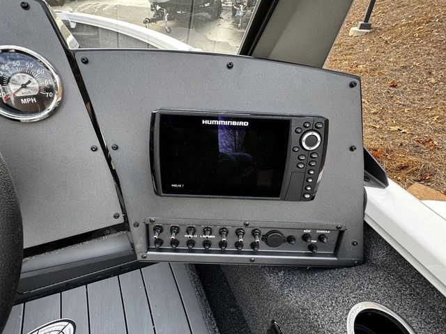 2024 Vexus ADX180 dashboard with Humminbird Helix 7 fishfinder and control panel.