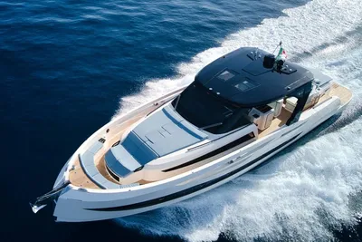 2023 Cayman Yachts 540wa