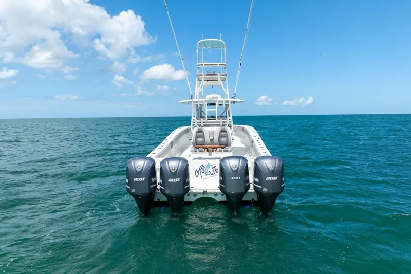  Yacht Photos Pics 2018 Freeman 37VH boat with four Yamaha 300 engines on open sea.