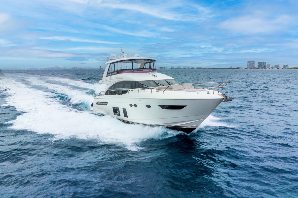 2018 Princess 68 