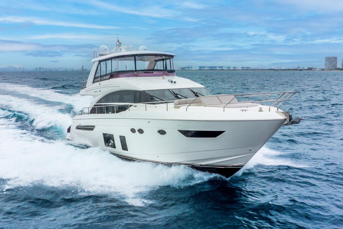 2018 Princess 68 