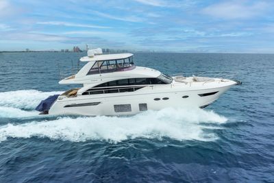 Yacht